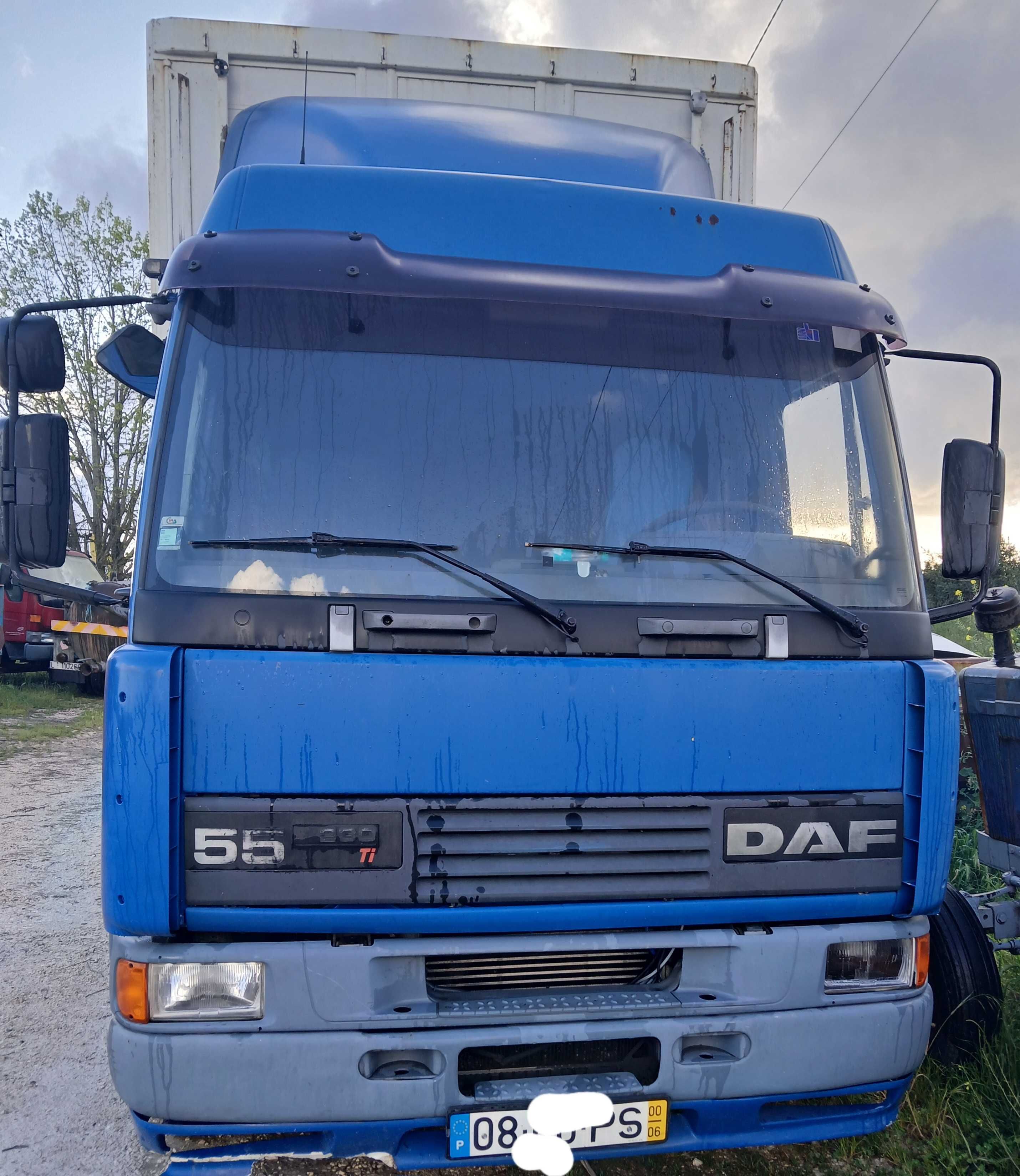 Camião Daf 55 Ti 230