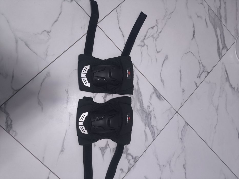 Продам мото-захист на коліна