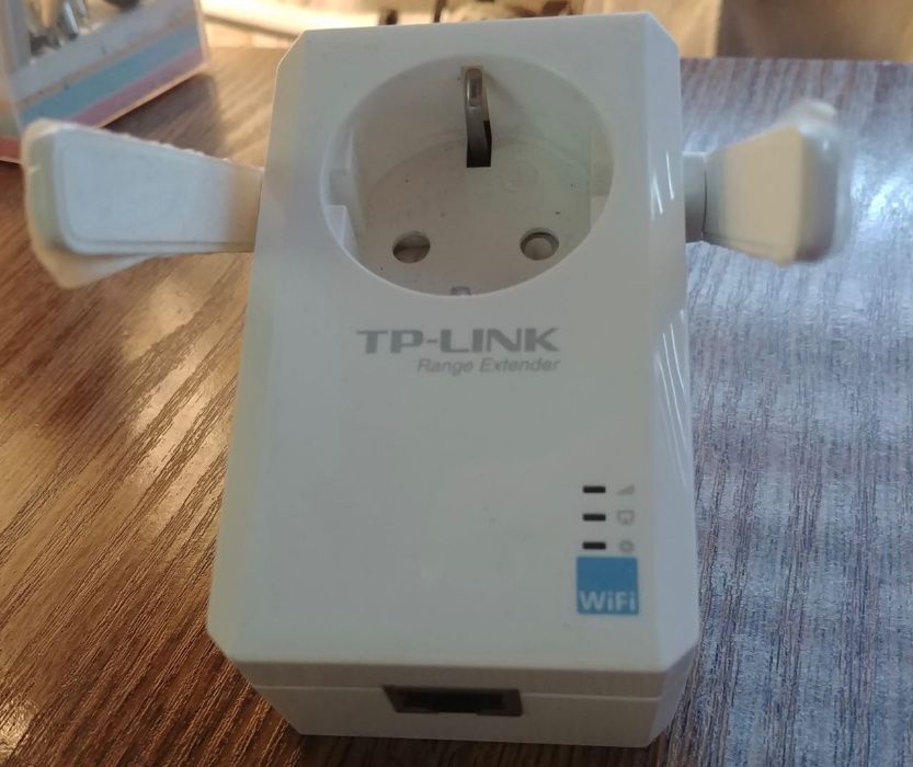 Wzmacniacz Sygnału Bezprzewodowego TP-LINK TL-WA860RE