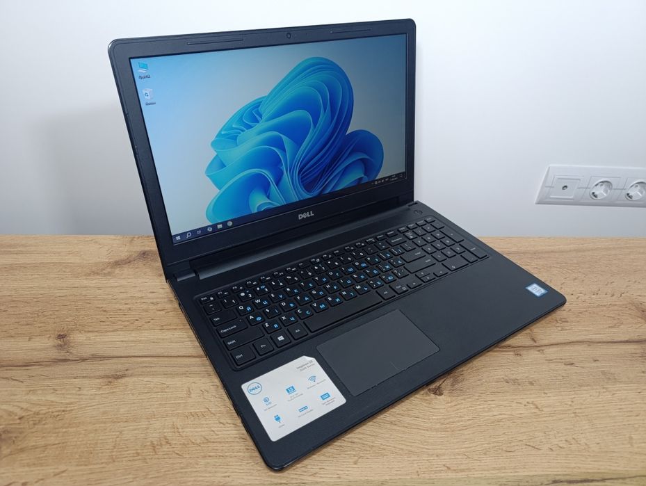 15'6 ноутбук Dell Inspiron/i5-7200U/8GB DDR4/256GB SSD/Батарея 3години