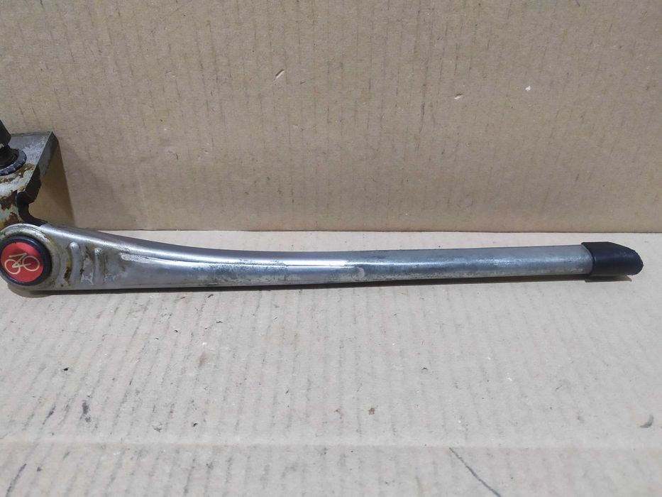 Ножка 28 стальная подножка со значком