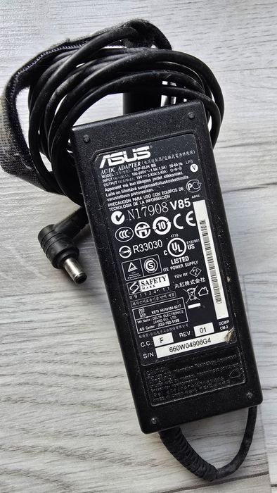 Oryginalny zasilacz do laptopa ASUS  19V 3.42A