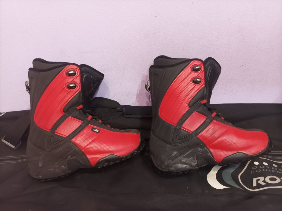 Продам Сноуборд Burton з чохлом Rossignol