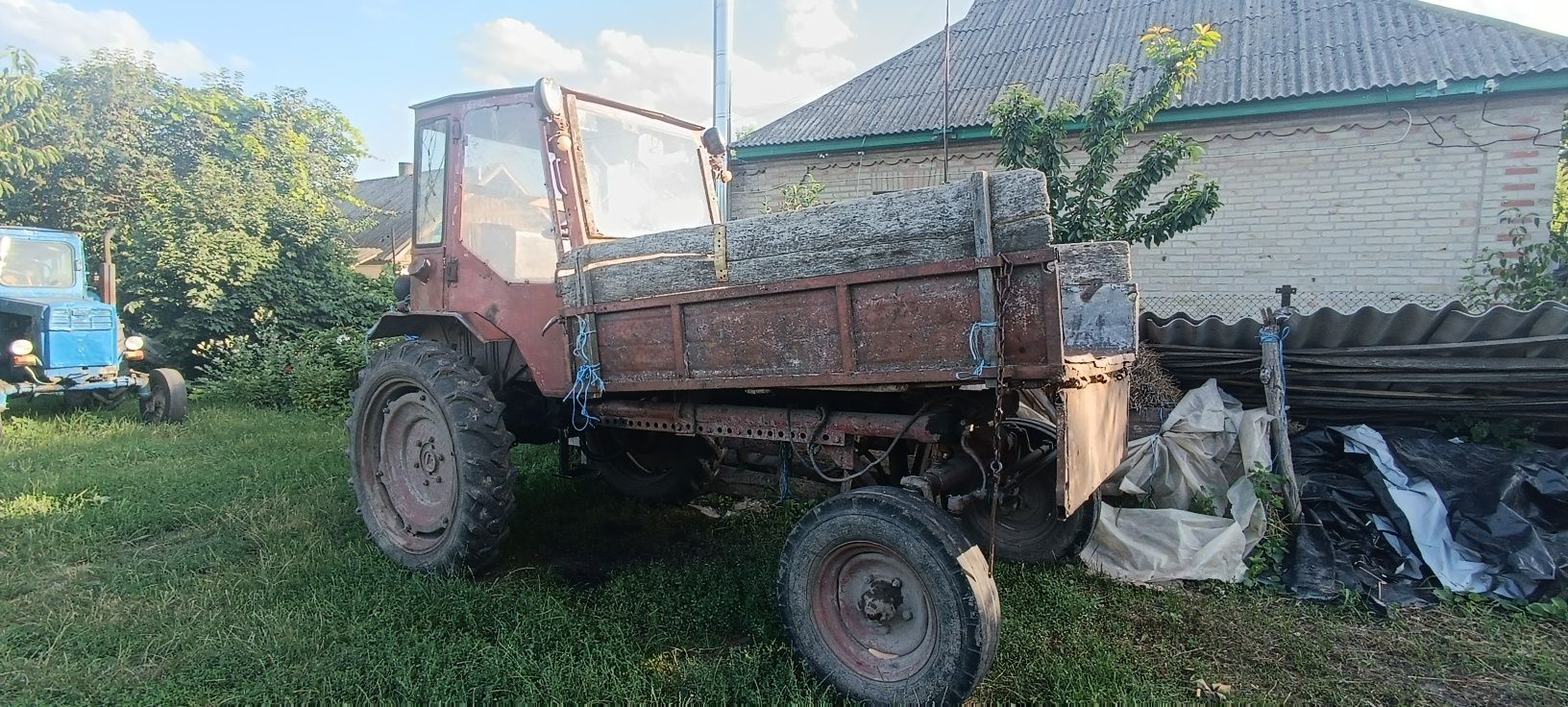 Т-16,  ДВШ- трактор