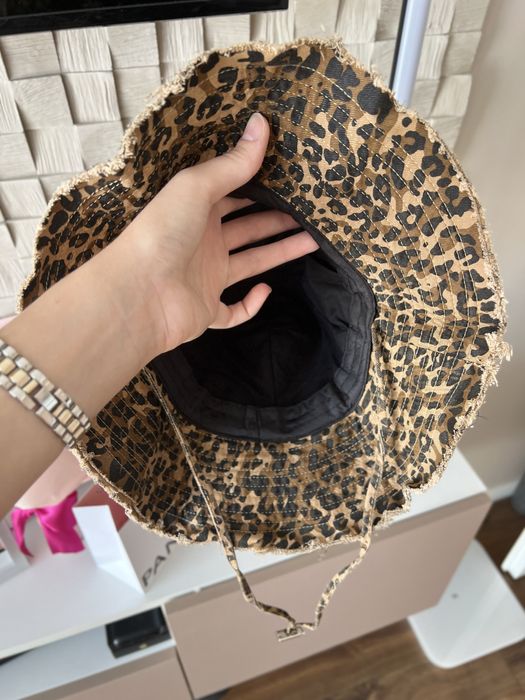 Damskie kapelusz panterkę