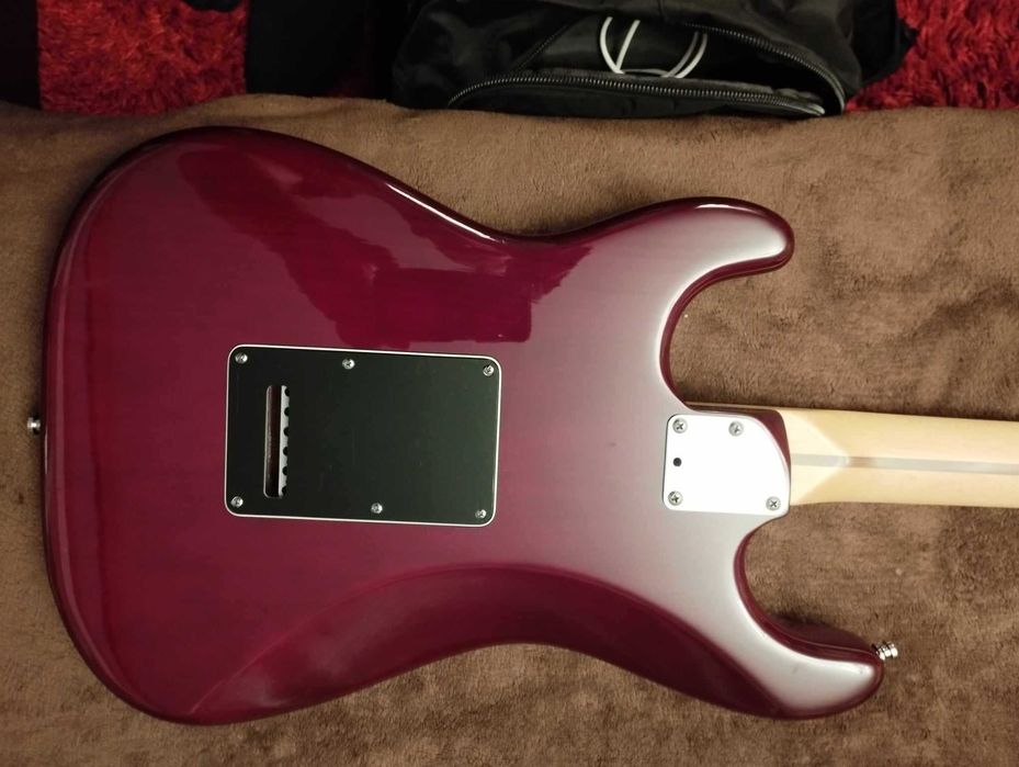 Fender American Deluxe Ash Stratocaster najtaniej