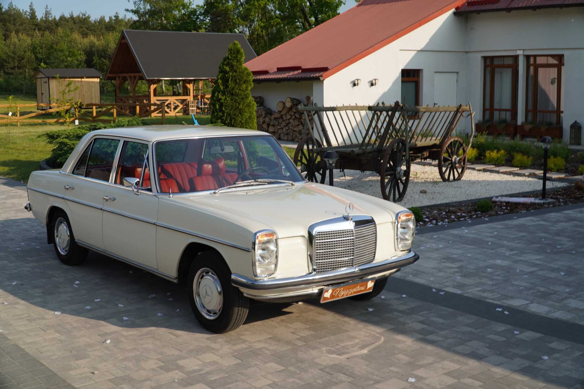 Mercedes W115 z 1973r - wynajem auto do ślubu i nie tylko