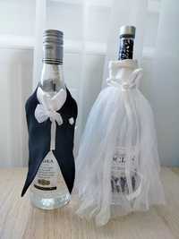 Ubrania na butelkę weselną