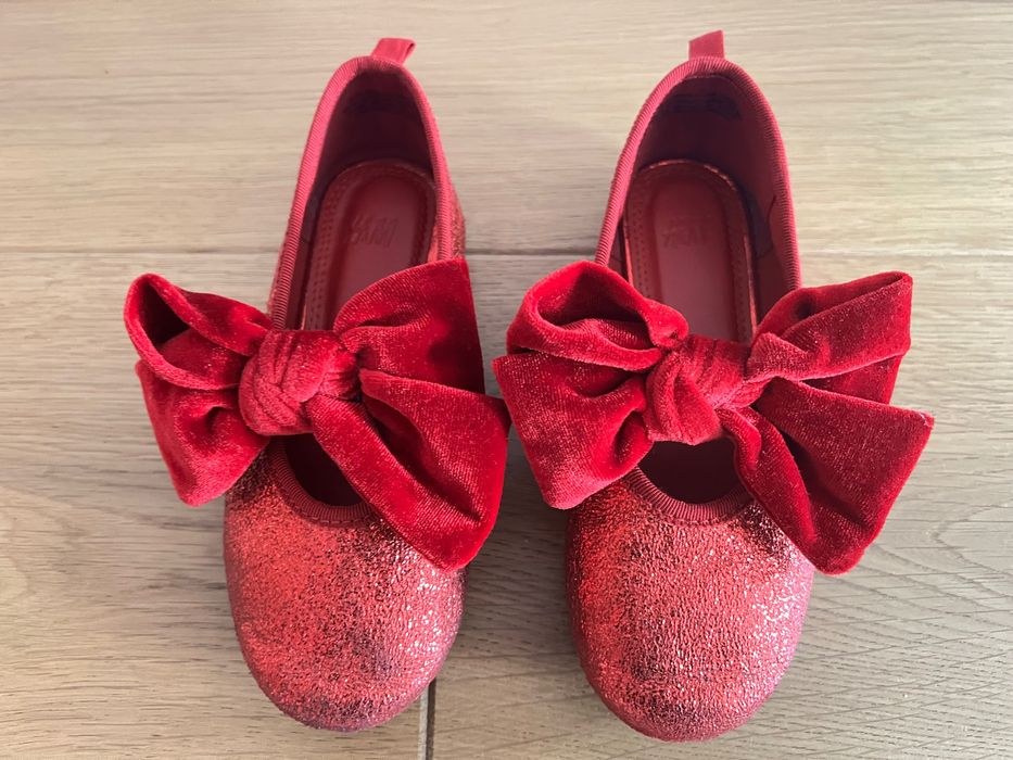 Baleriny czerwone z kokardą H&M r. 28