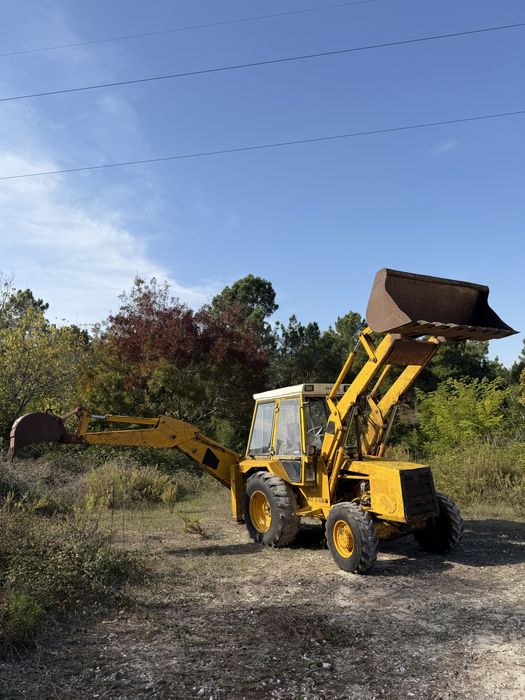 Retroescavadora JCB 3cx