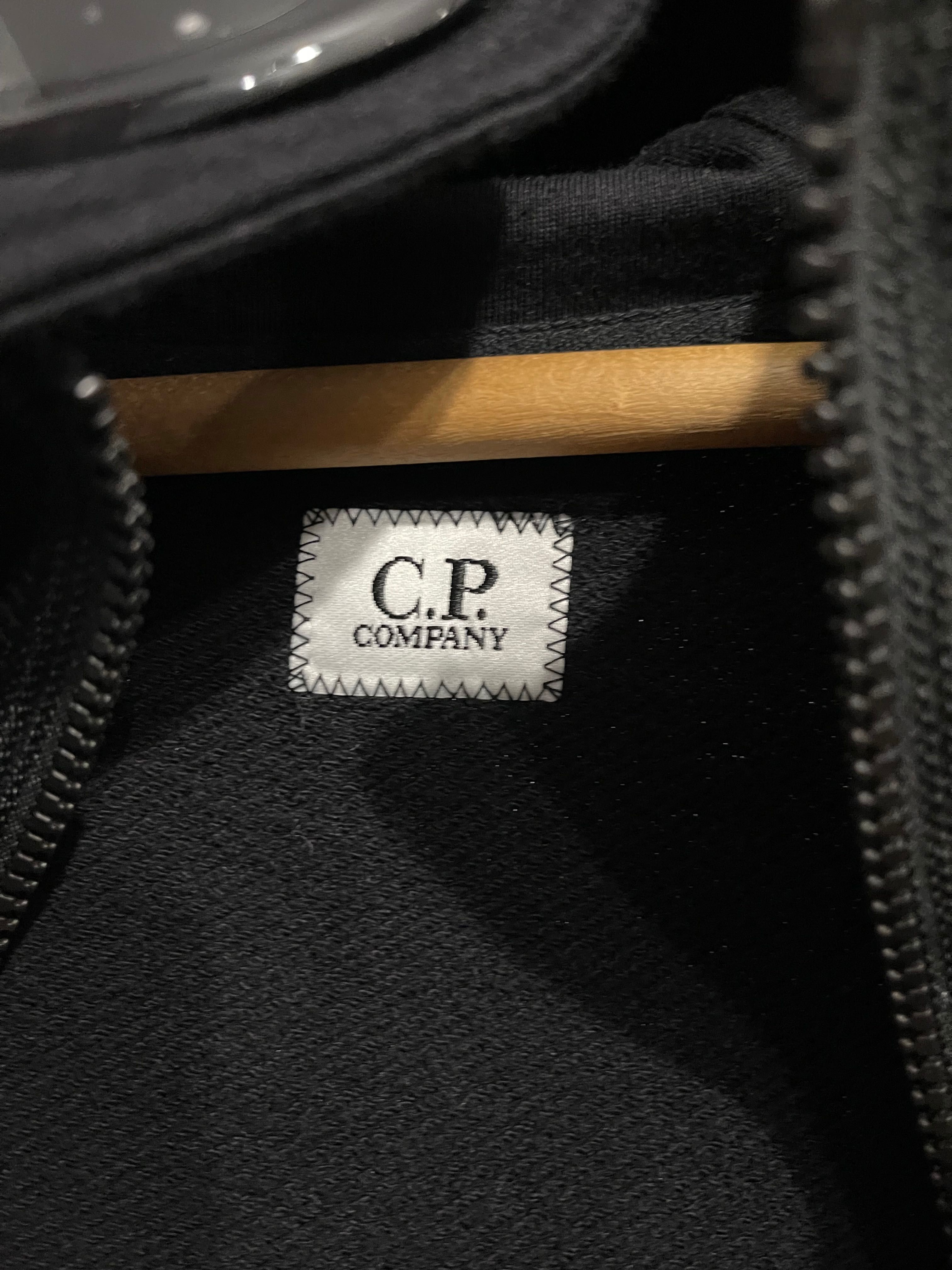 C.P. Company zip hoodie . Black , чорне зіп худі . НОВЕ . Розмір М .