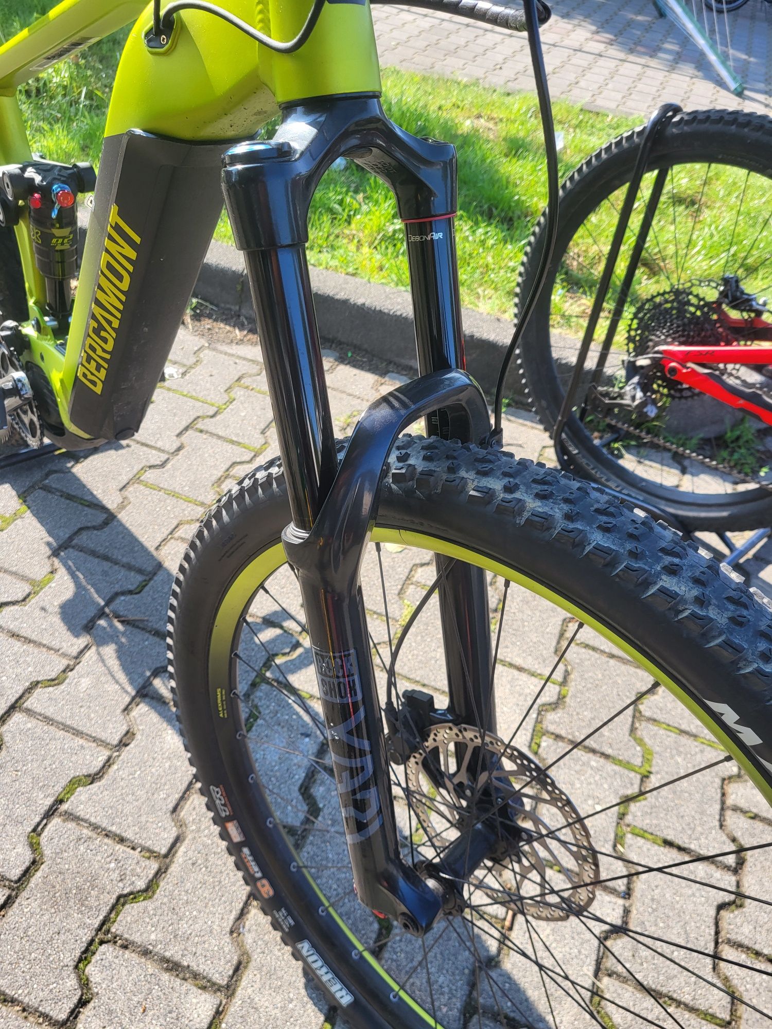 Rower BERGAMONT e-contrail 2022 rok