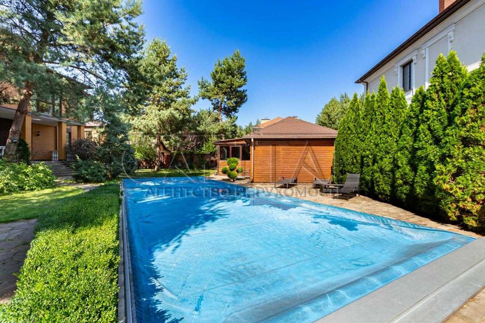 Продаж розкішного будинку в Козині