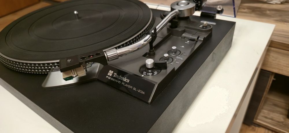 Technics SL 23 A Gramofon