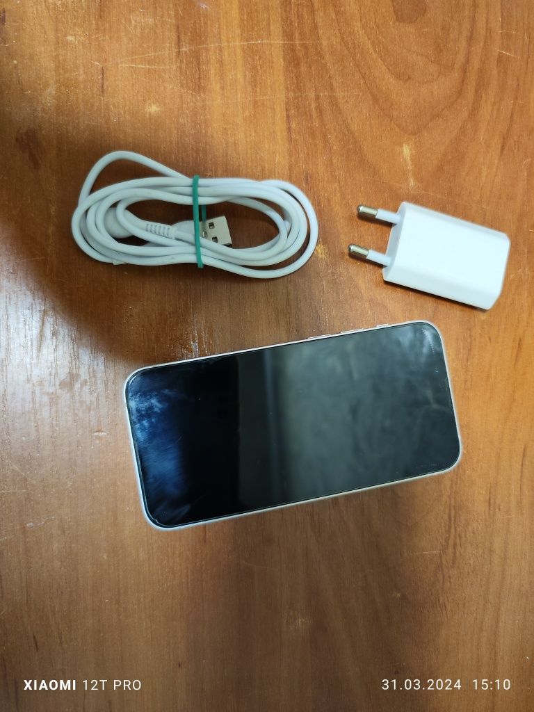 Продам iPhone 13 mini 128G