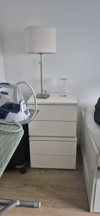 2 Mesas de cabeceira