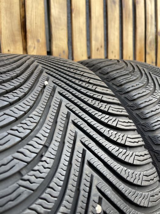 Шини б/у 225/55 r17 Michelin