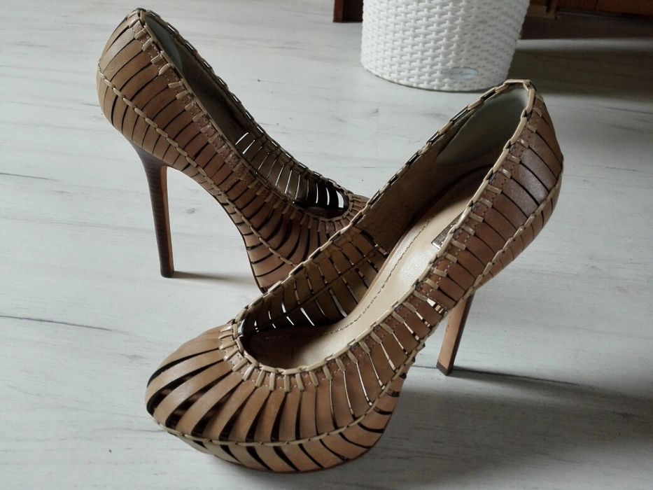 Skorzane szpilki Report Signature USA mega oryginalne