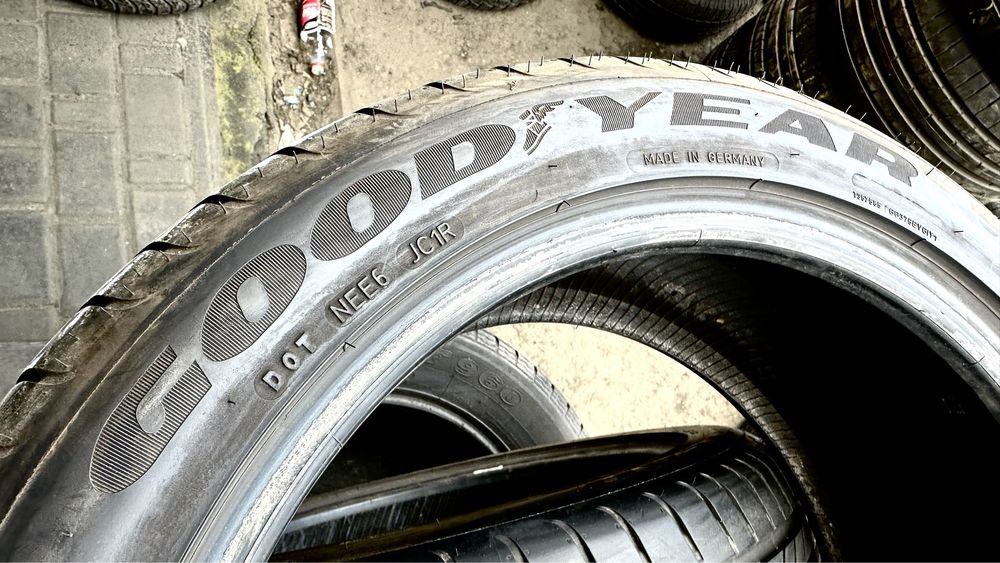 235/45/19 Goodyear EfficientGrip RSC| 99%остаток | летние шины | 2021г