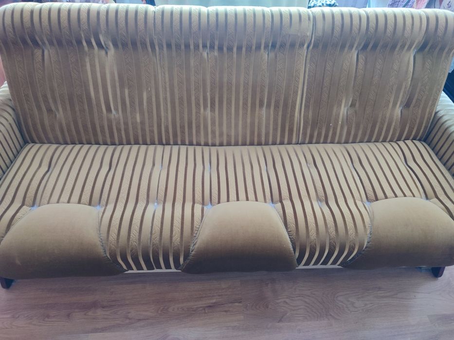 Kanapa oddam za darmo