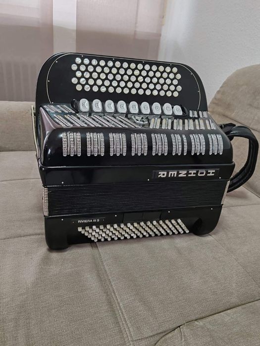 Продам Hohner Rivera ||| S