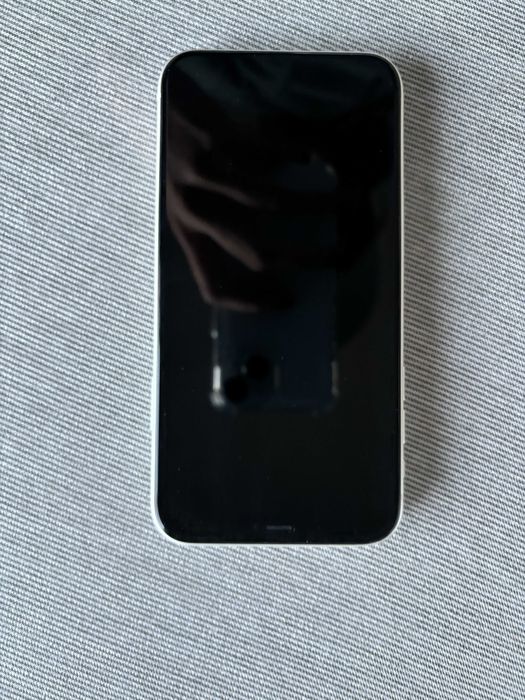 iPhone 11 64 GB + Adaptador/cabo usb (Apple) + Earpods (Apple) + Capas
