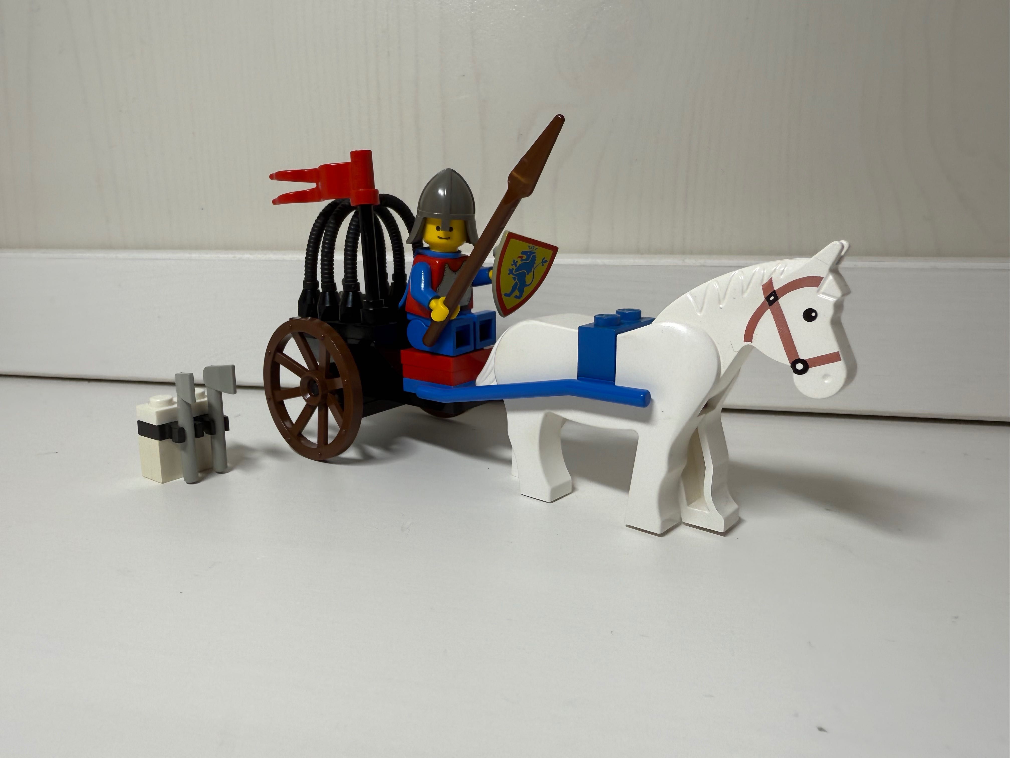LEGO castle; zestaw 6016 Knights' Arsenal