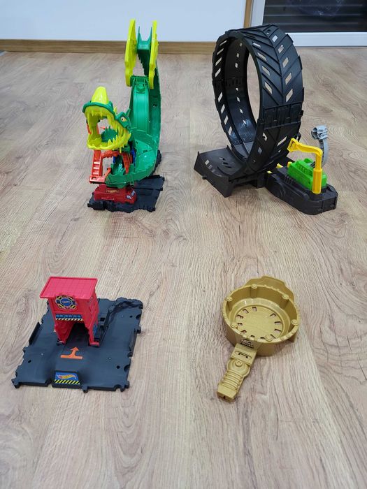 Pista Dragão + Pista Monster Trucks Hot Wheels