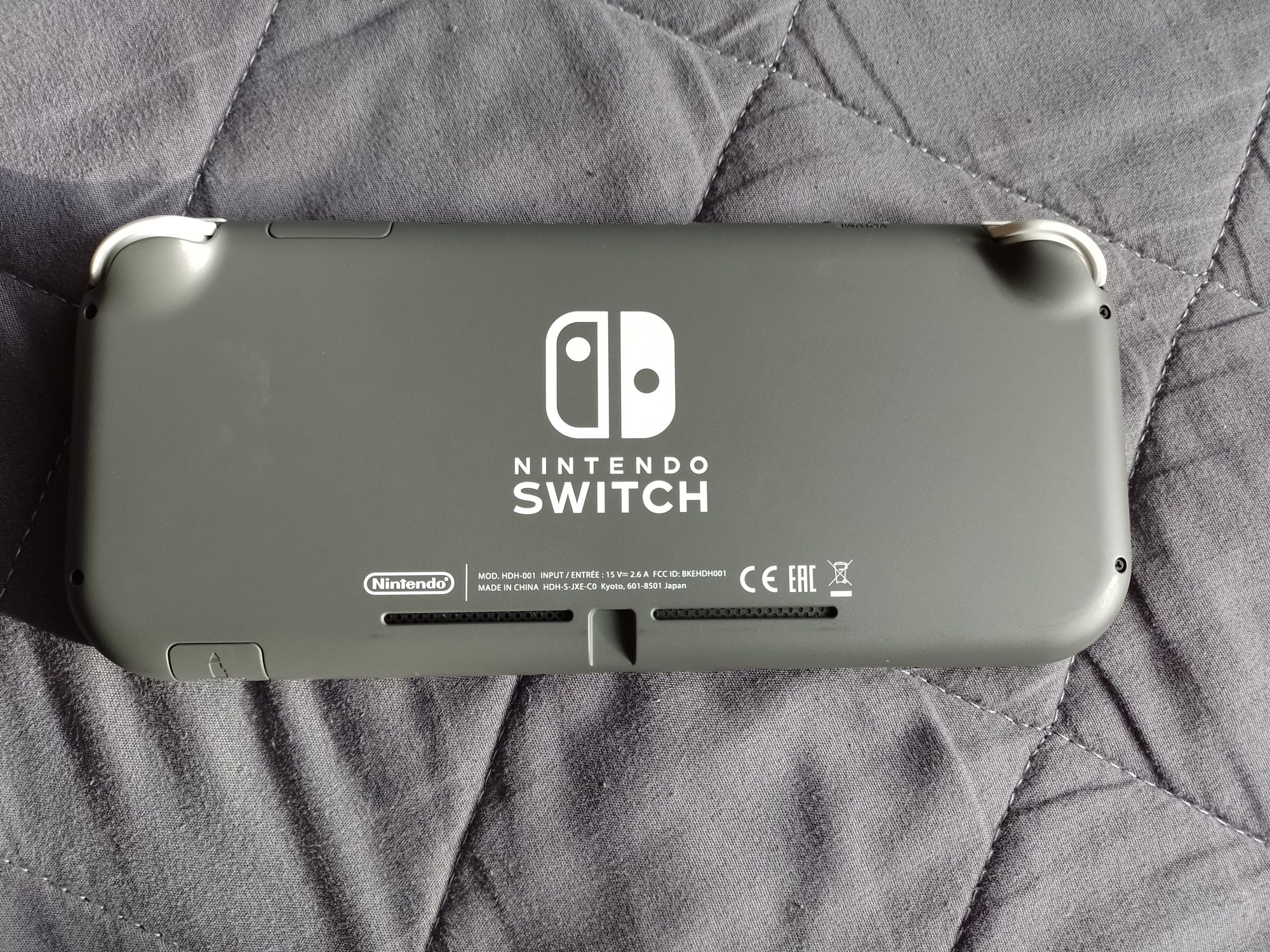 Nintendo switch Lite +2 gry