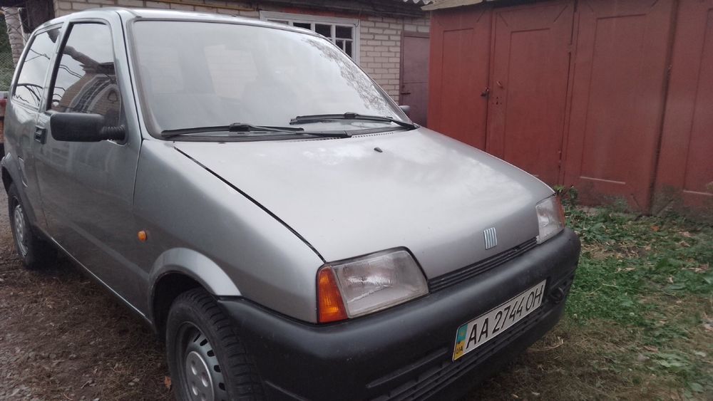 Автомобиль Fiat cinquecento
