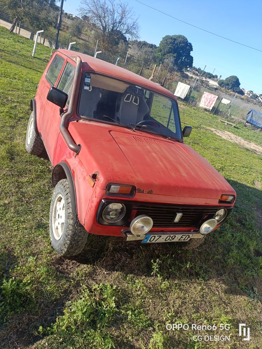 Troco Lada Niva  1994 motor 1.6 com turbo