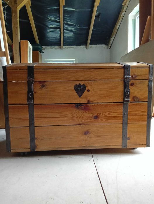 Drewniana skrzynia,kufer