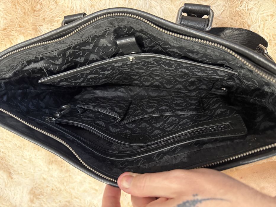 Кожаная сумка Armani