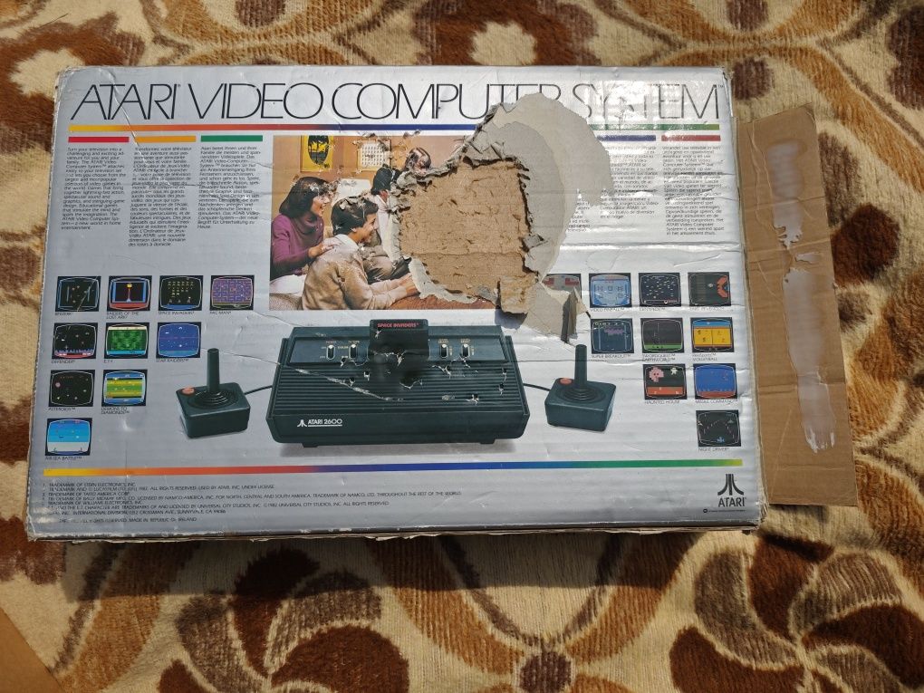 Atari 2600 w pudełku