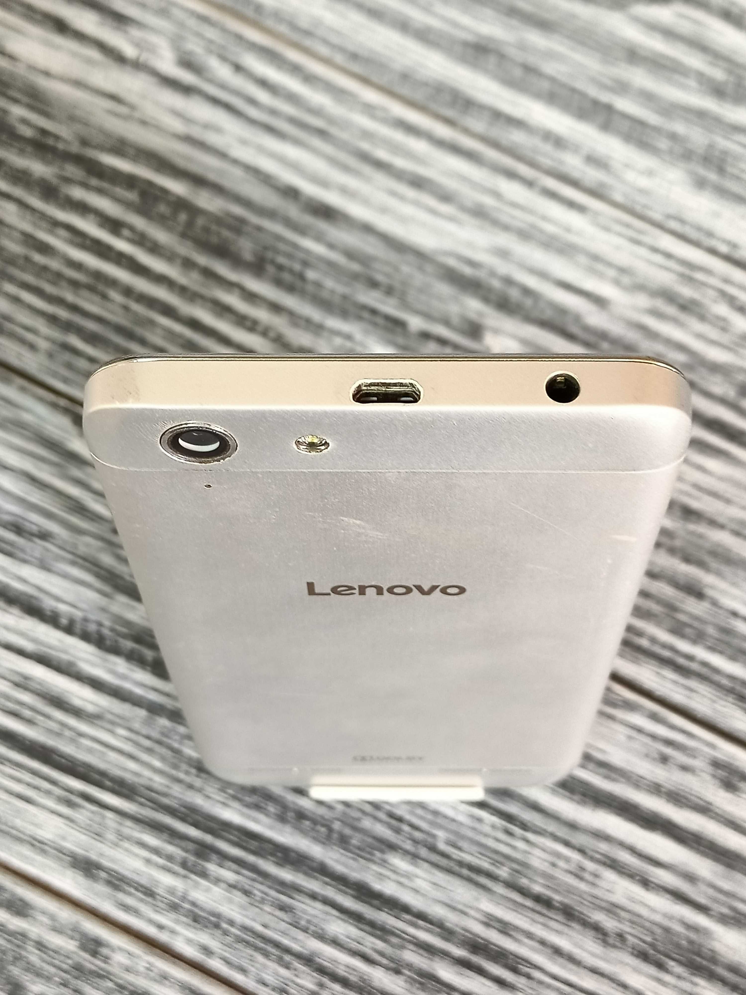 Смартфон Lenovo K5 Plus 16 Gb (85199) Уцінка