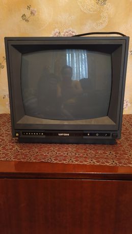 Продам чёрно белый телевизор