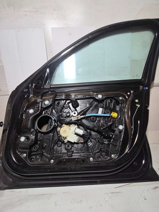 Bmw g20 drzwi prawe przednie kompletne szyba kolor 475