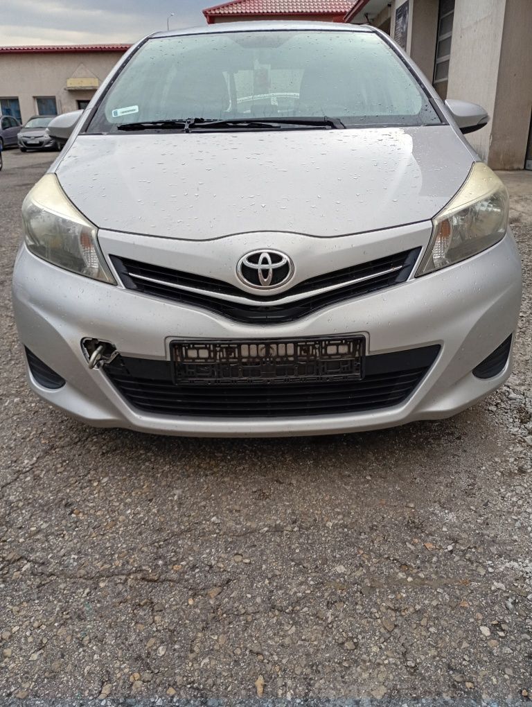 maska błotnik przedni pas yaris 3 przedni zderzak lampy yaris 3
