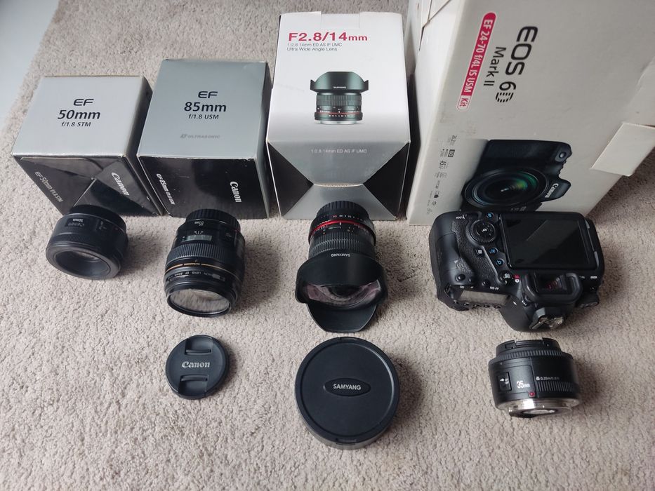 Терміново!  Canon 6D Mark II + додаткові. Пробіг 25 600 кадрів