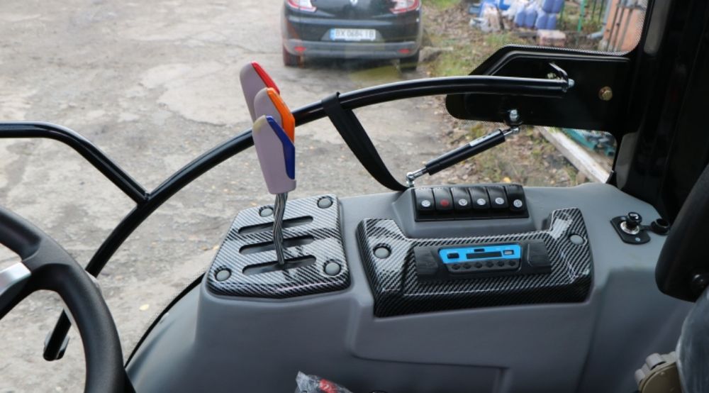 Мінітрактор ДМТЗ 404 Кондиціонер Компресор Примусова  РЕВЕРС КРЮКИ