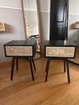 Szafki nocne H&M, stoliki nocne, czarne szafki nocne rattan
