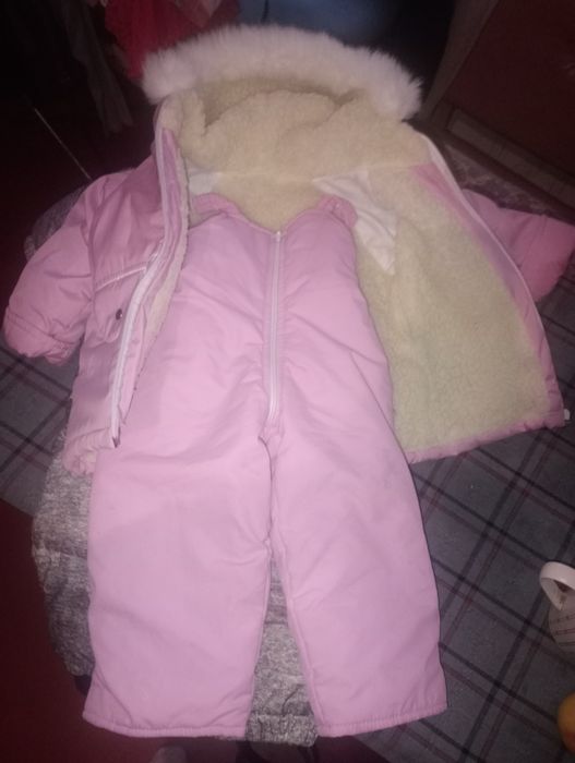 Зимній костюм на дівчинку