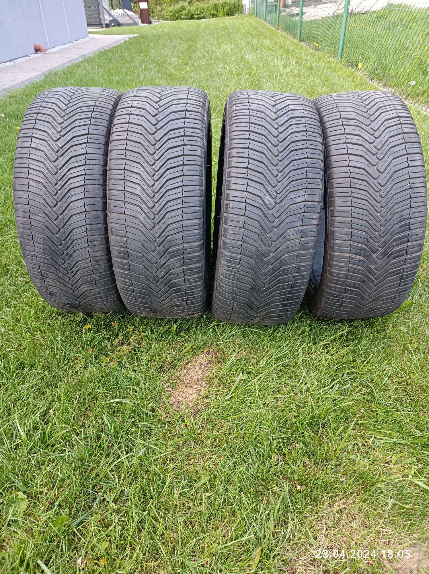 Opony Michelin Crossclimate 225/45/17