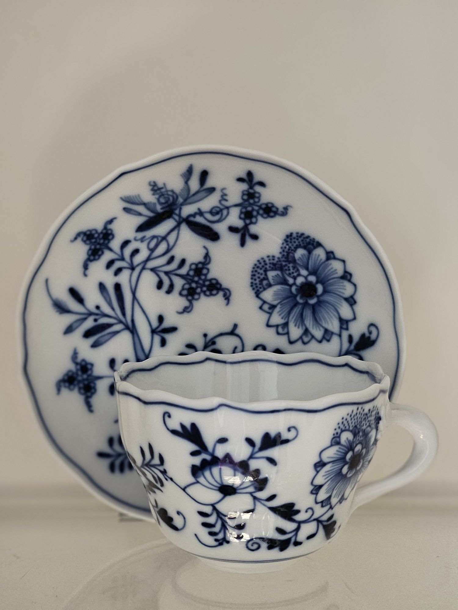 Filiżanka porcelanowa Meissen Carl Teichert wzór cebulowy Miśnia
