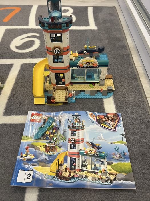 Sprzedam lego friends latarnia 41380