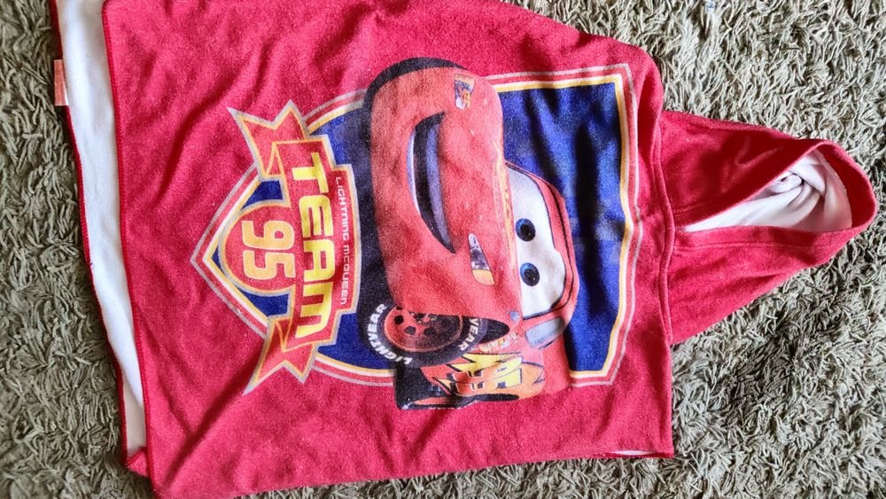 Dziecięcy ręcznik kąpielowy mc queen