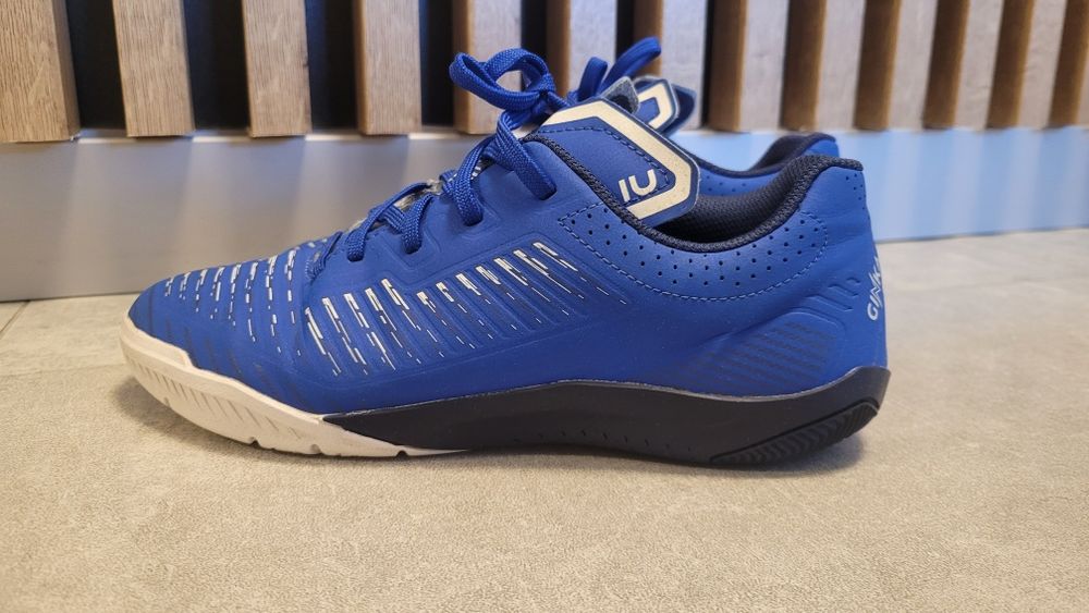 Buty sportowe Kipista rozm. 39