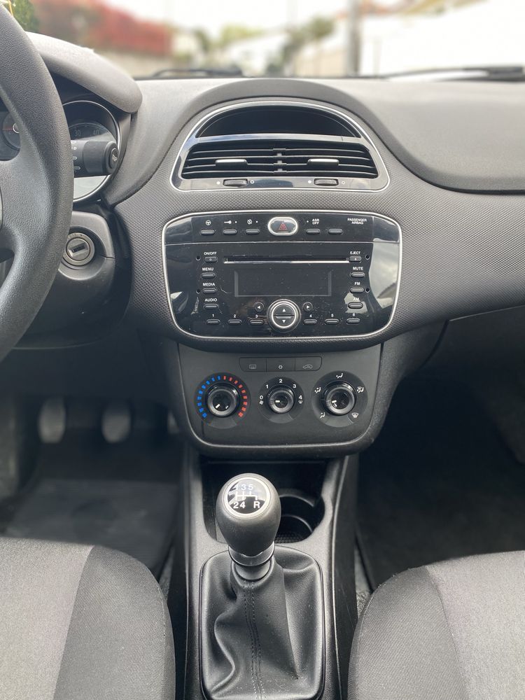 Fiat Punto 1.2 2017 Nacional