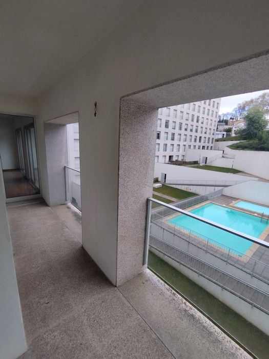 T2 condominio c/piscina em PENAFIEL