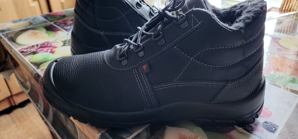Спецобувь (ботинки зимние) 46 размер